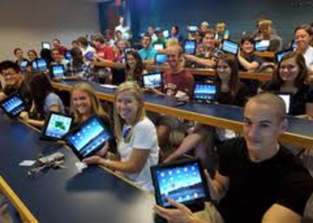 Students begin using tablets