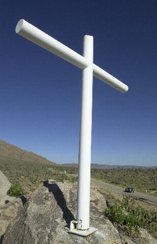 ACLU sues over cross