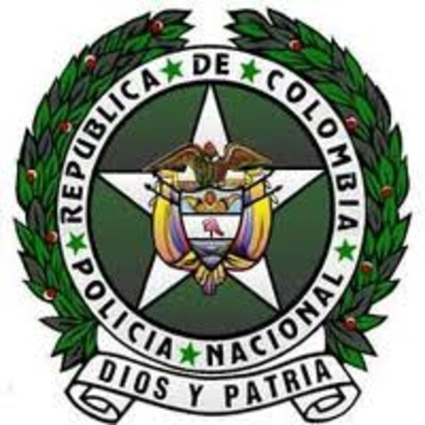 PRESTÓ SERVICIO A LA POLICIA