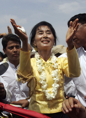 Aung San Suu Kyi wins seat in Parliament