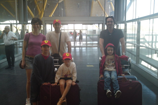 Como Caillou en su cuento, Jorge viaja en avión...