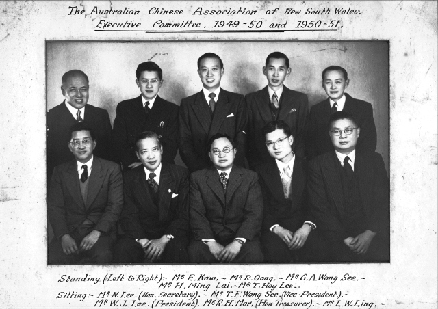 2210 China-born Chinese