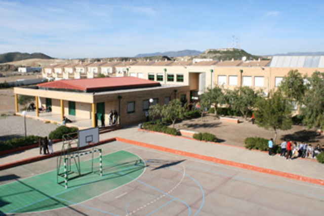 Comienzo la Educación Secundaria Obligatoria.