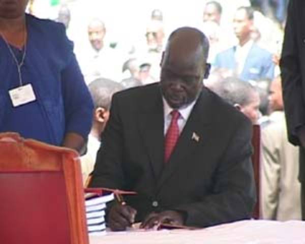 South and North Sign Peace Agreement