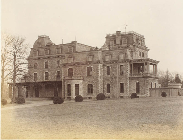 Amelia goes to the Ogontz school.