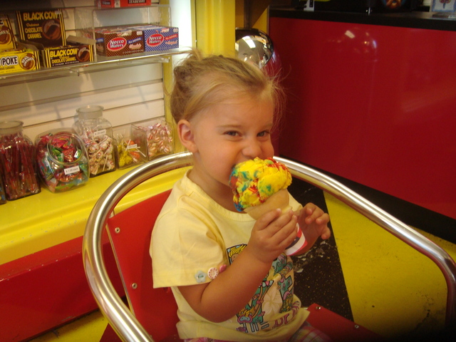 Scoop Daddy's Ice Cream Parlor