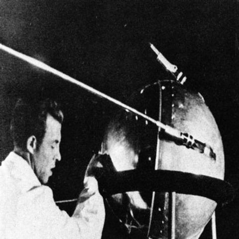 1957  eerste de satelliet