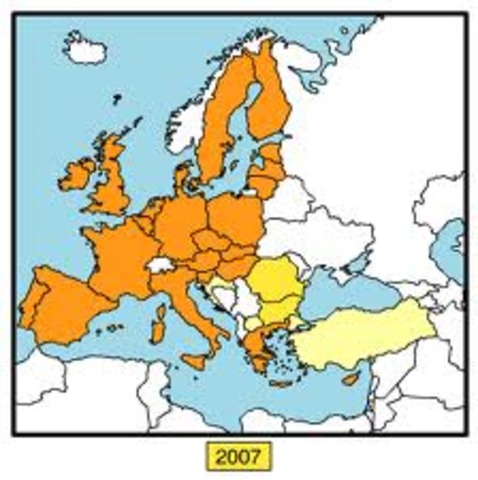 toetreden van nog 2 landen bij de EU