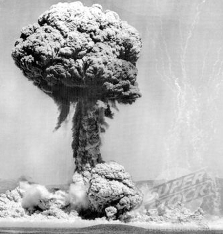 Science and Technology: US explodes an H-bomb