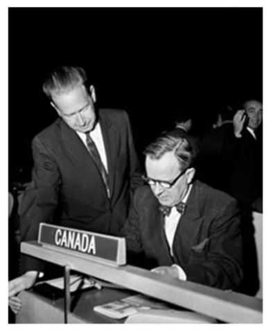 Lester Pearson diffuses the Suez Crisis