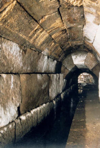 Desetinacion fondos publicos para construccion