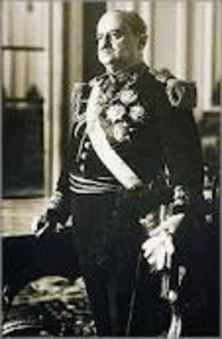 Óscar Raimundo Benavides Larrea 1914-02-04/1915-08-158