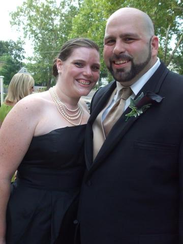 They go to the wedding of Melissa & Jerry Bettua