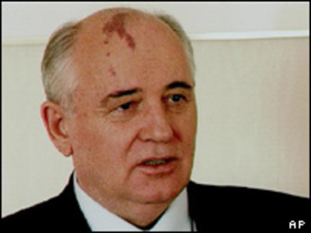Mikhail Gorbachev becomes Leader
