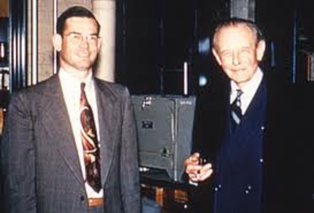 SE RETIRA DE PROFESOR DEL INSTITUTO TECNOLOGICO DE MASSACHUSERTT