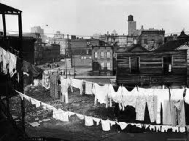 MLK moved into the Chicago slums to draw attention to the living conditions of the poor.