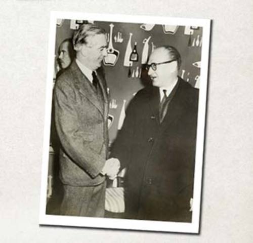 Lester Pearson diffuses the Suez Crisis