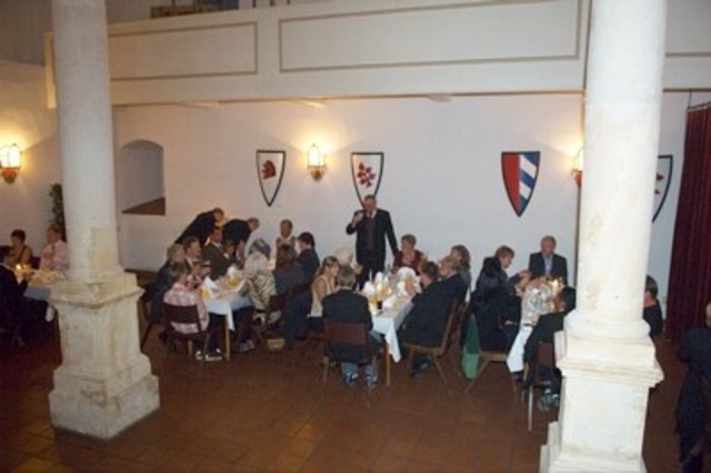 Wir feiern ein großes Hochzeitsfest