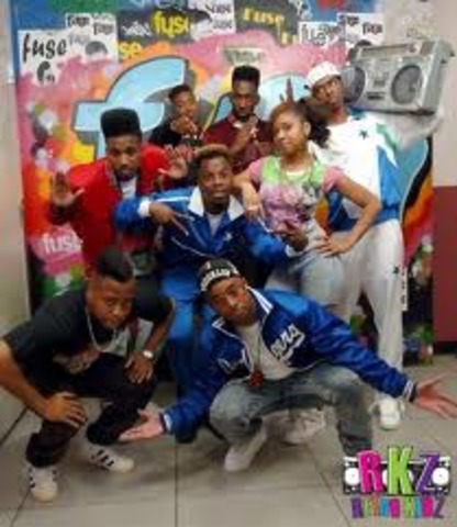 Fashion and Entertainment: Hip hop fashion