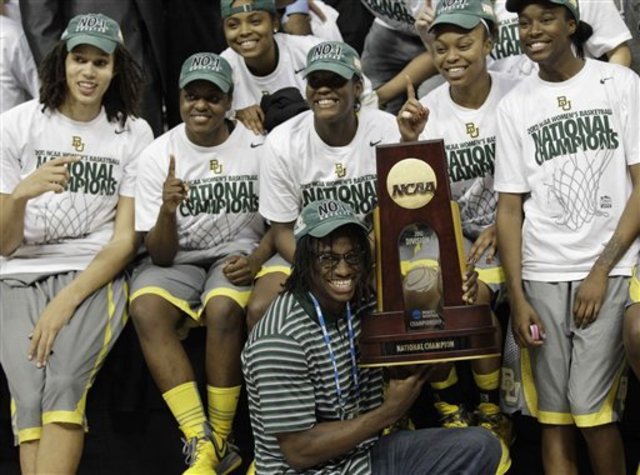 Brittney Griner and Baylor Go Undefeated and Win National Championship