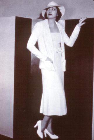 Fashion and Entertainment: Womens Style