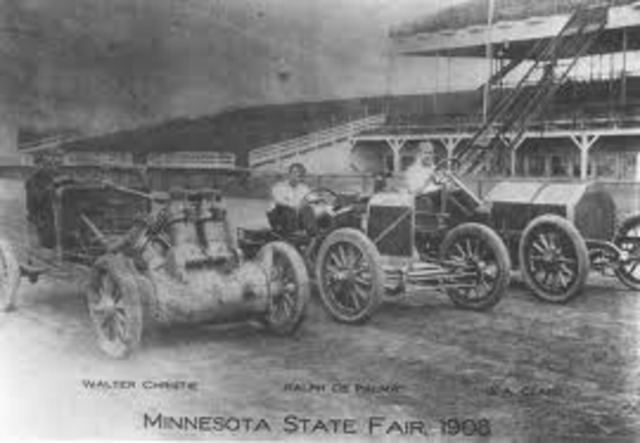 Amelia sees first air plane