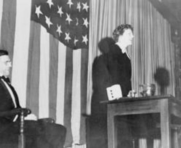 Amelia makes a speech at Hyde Park High