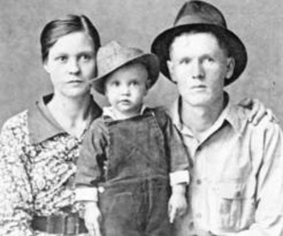 Elvis Aaron Presley was born in Tupelo, Mississippi, USA.