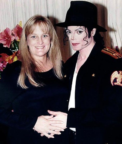 He were married with Debbie Rowe