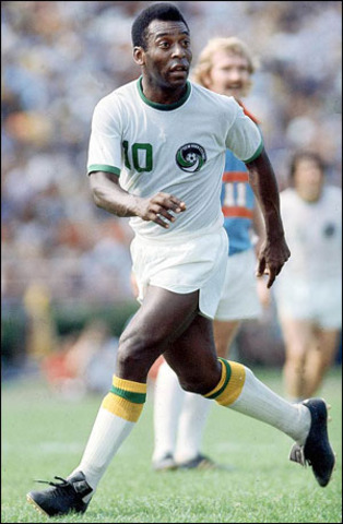 Pele joins New York Cosmos