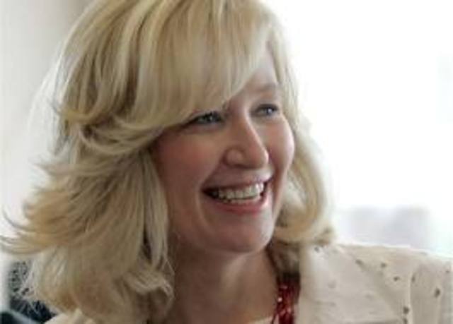 Married Laureen (Teskey) Harper