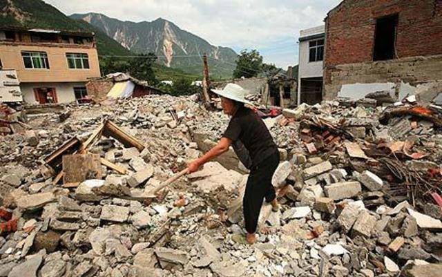Earthquake hits near Lijiang China