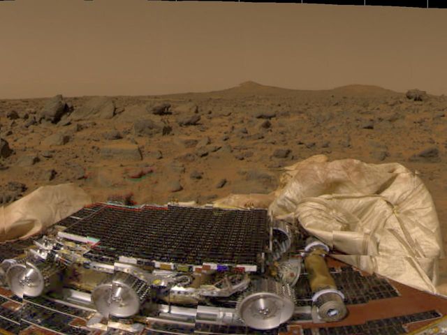 Science & Technology: Pathfinder lands on Mars