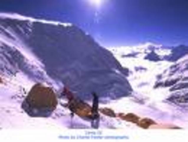 Team heads for camp 3, 34,000 ft