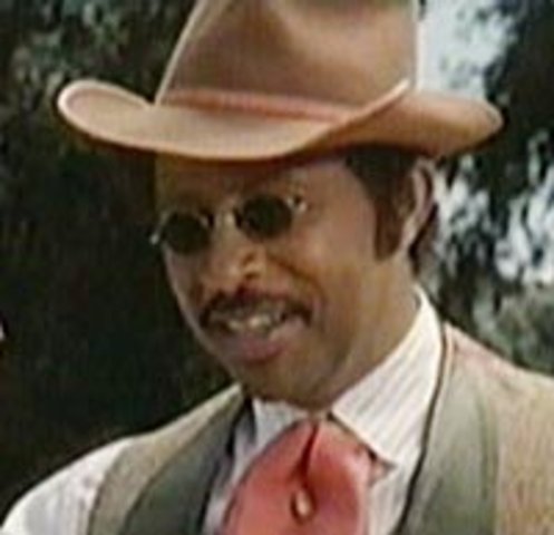 Janie meets Joe Starks