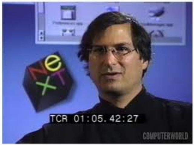 Steve Jobs cierra la division de hardware de neXT