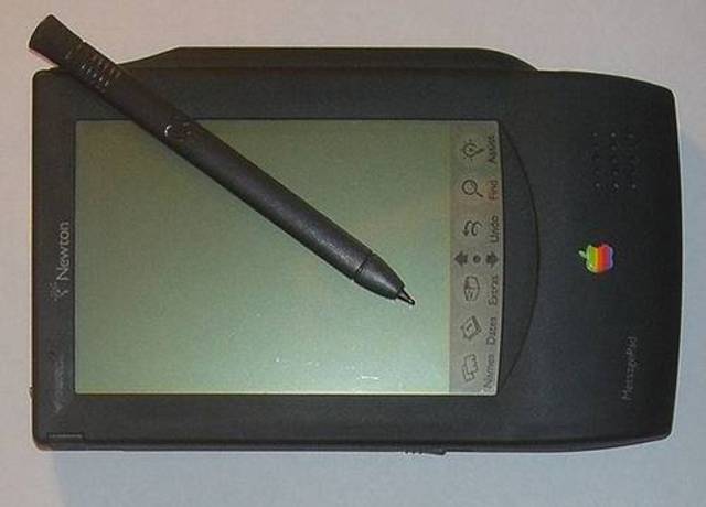 PRIMERAS MEDIDAS DE JOBS