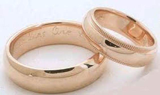 Se casó con Elza Maia Costa de Oliveira.