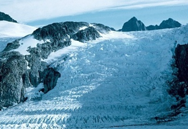 Descent to lower Icefall.