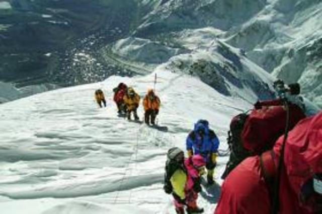 They reach the Balcony early in the morning.