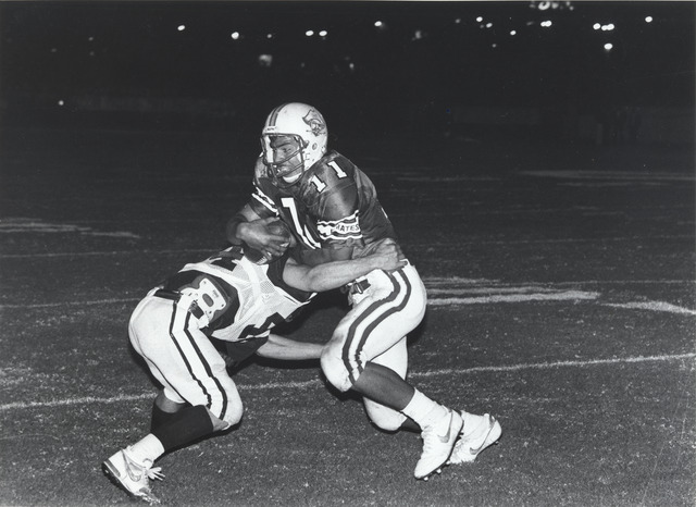 Seau leads Oceanside High School football to CIF championship game