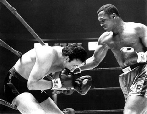 Joe Frazier vs. Manuel Ramos