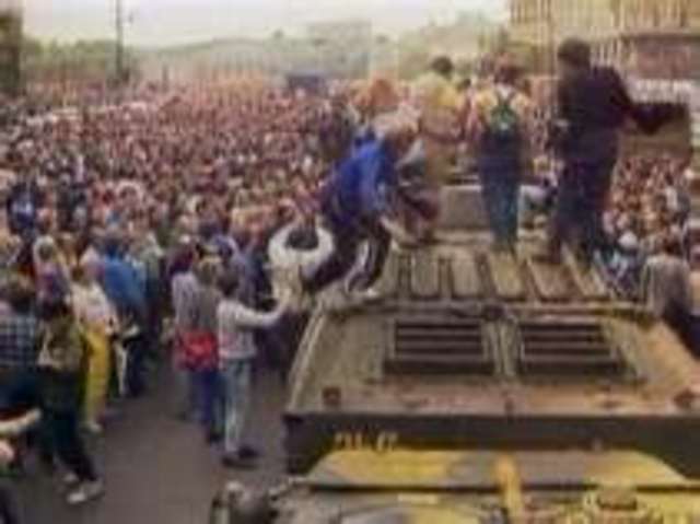 Soviet Union Collapes