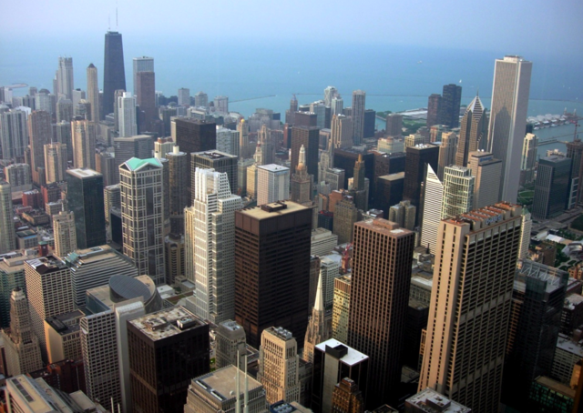 Slam poetry explodes in Chicago