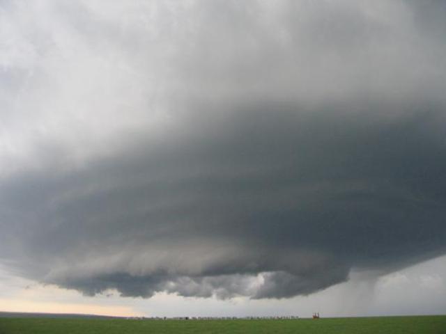 A major storm hits the mountian, 8 people die.