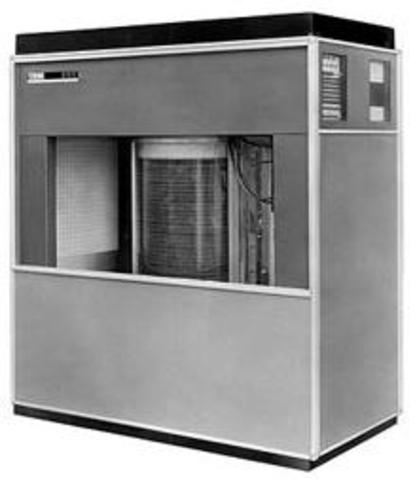 IBM Creates First Hardrive