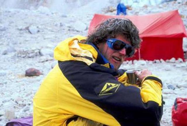 Hall reaches South Summit