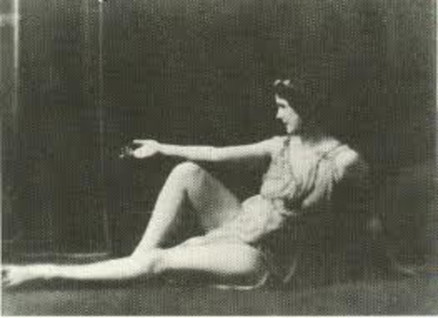 Modern Dance:Isadora Duncan & Links