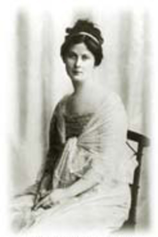 Modern Isadora Duncan
