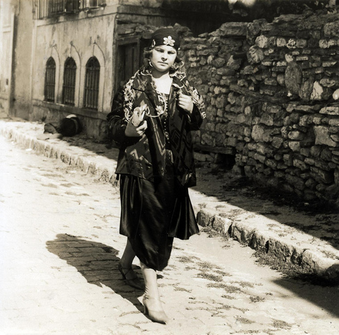 Middle East: Social Structures: Development and Transformation